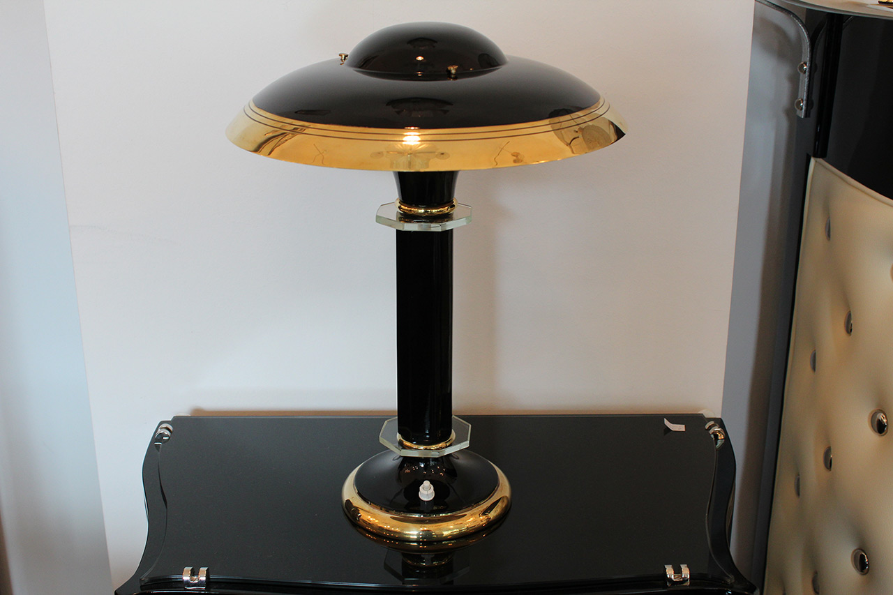 Elegante Tischlampe in Messing und Schwarzlack