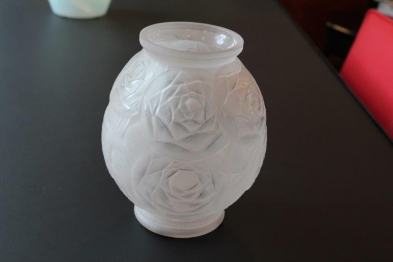 Hübsche Vase von Pierre d'Avesn