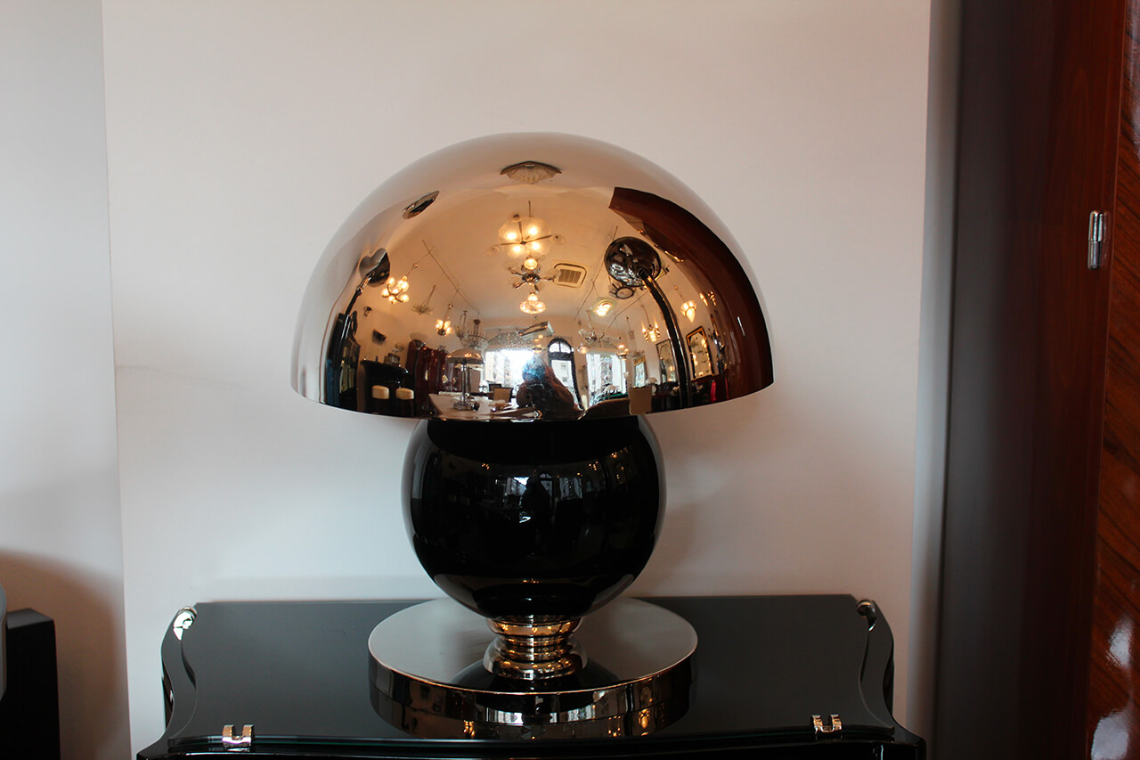 Modernistische Tischlampe