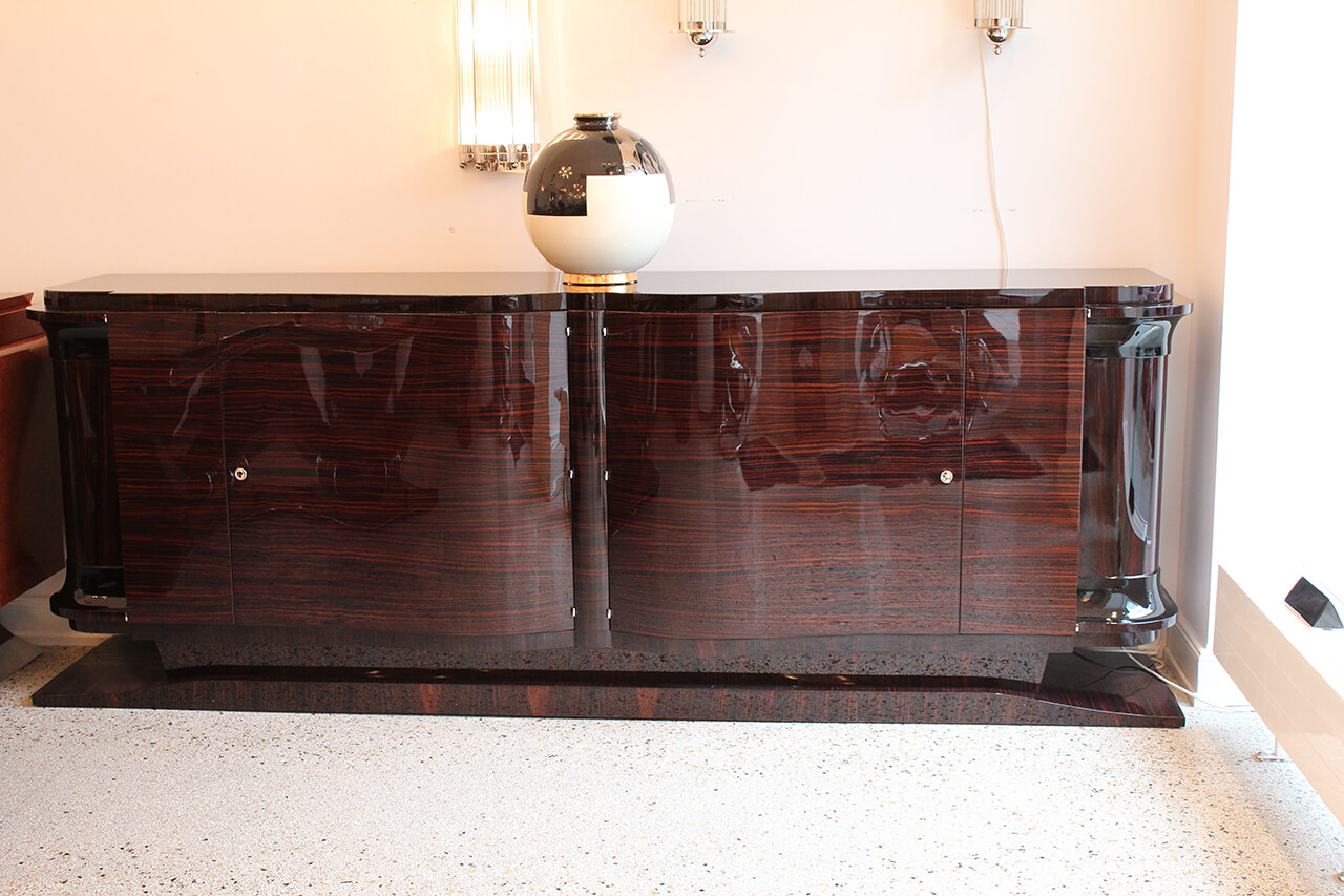 Großes Sideboard in Makassarfurnier